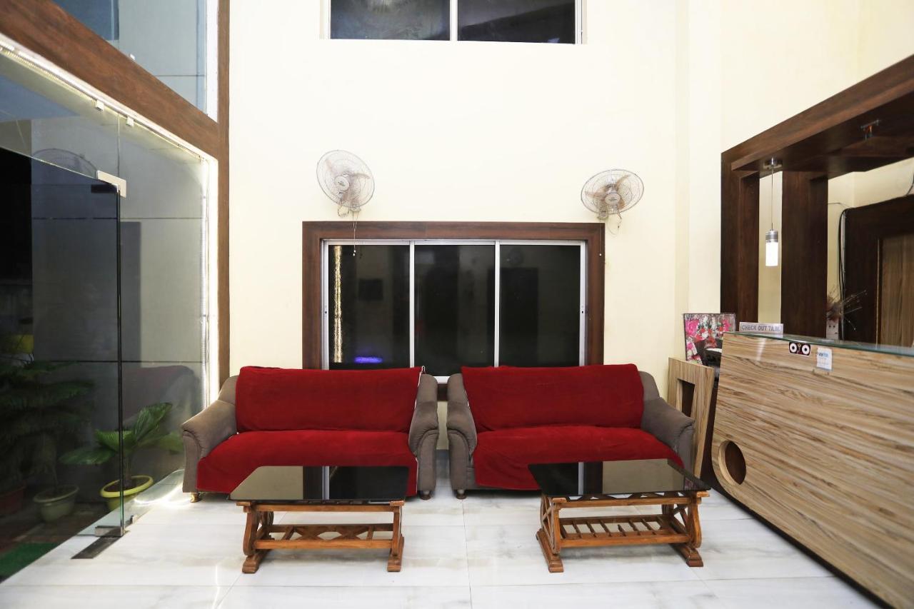 Oyo 15206 Hotel Sonar Gaon Puri Eksteriør bilde